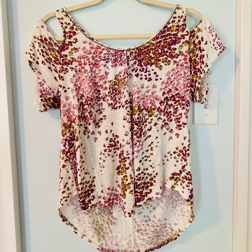 Lucky Brand cutout sleeve top
